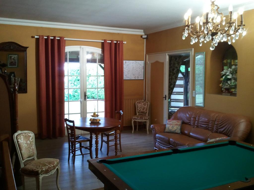 Mas Du Trezon Bed and Breakfast Σολέ Εξωτερικό φωτογραφία