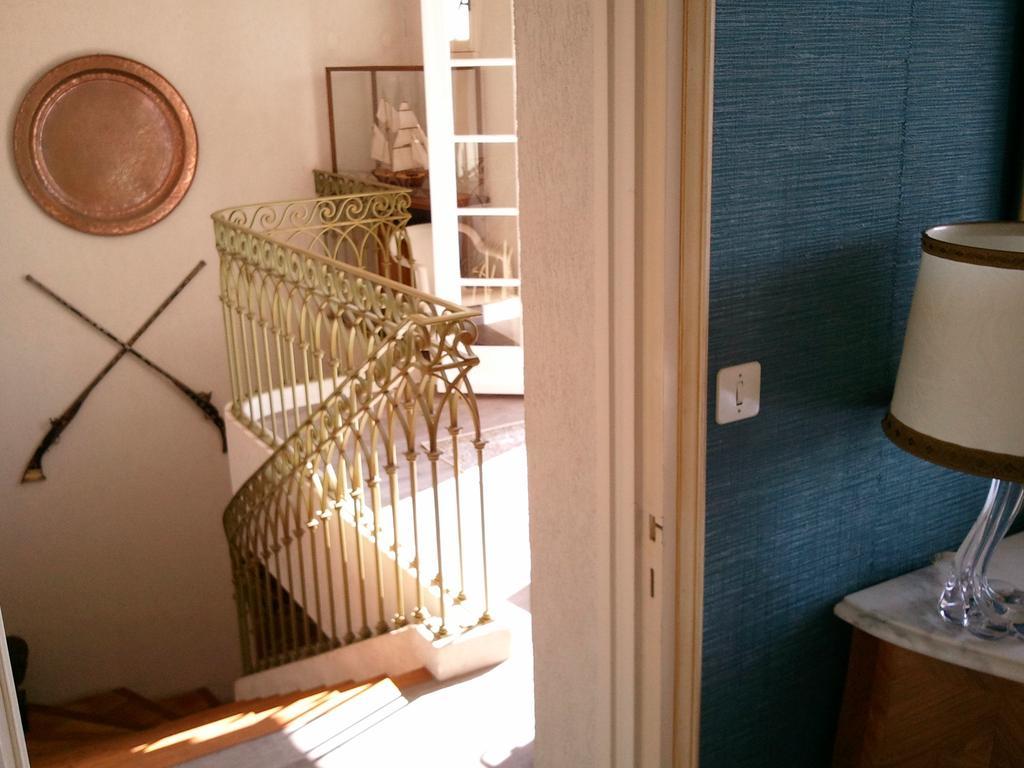 Mas Du Trezon Bed and Breakfast Σολέ Δωμάτιο φωτογραφία